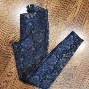 HUE Brogue Pattern Leggings